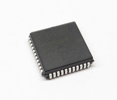 2 Stück P80C652EBA CMOS single-chip 8-bit microcontroller I2C-interface, NXP