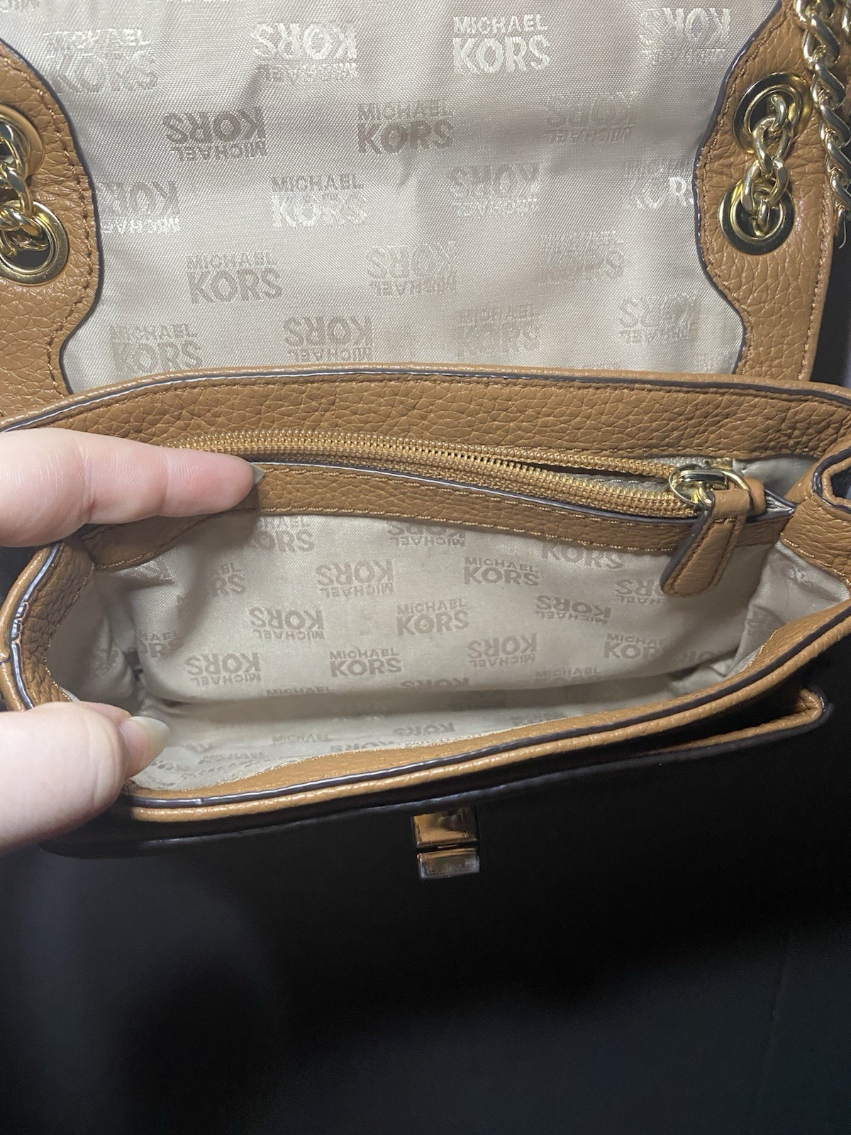 Authentic Michael Kors Adjustable Small Leather S… - image 7