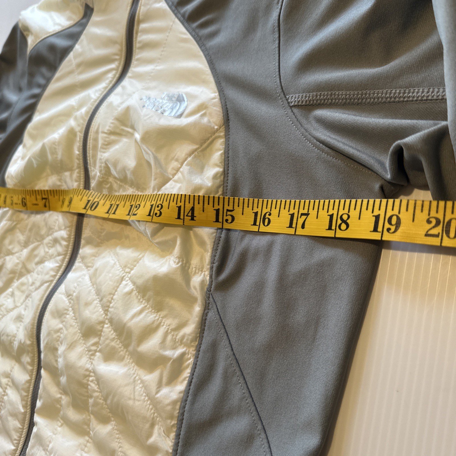 North Face Large Animagi Primaloft Ultralight Ful… - image 9