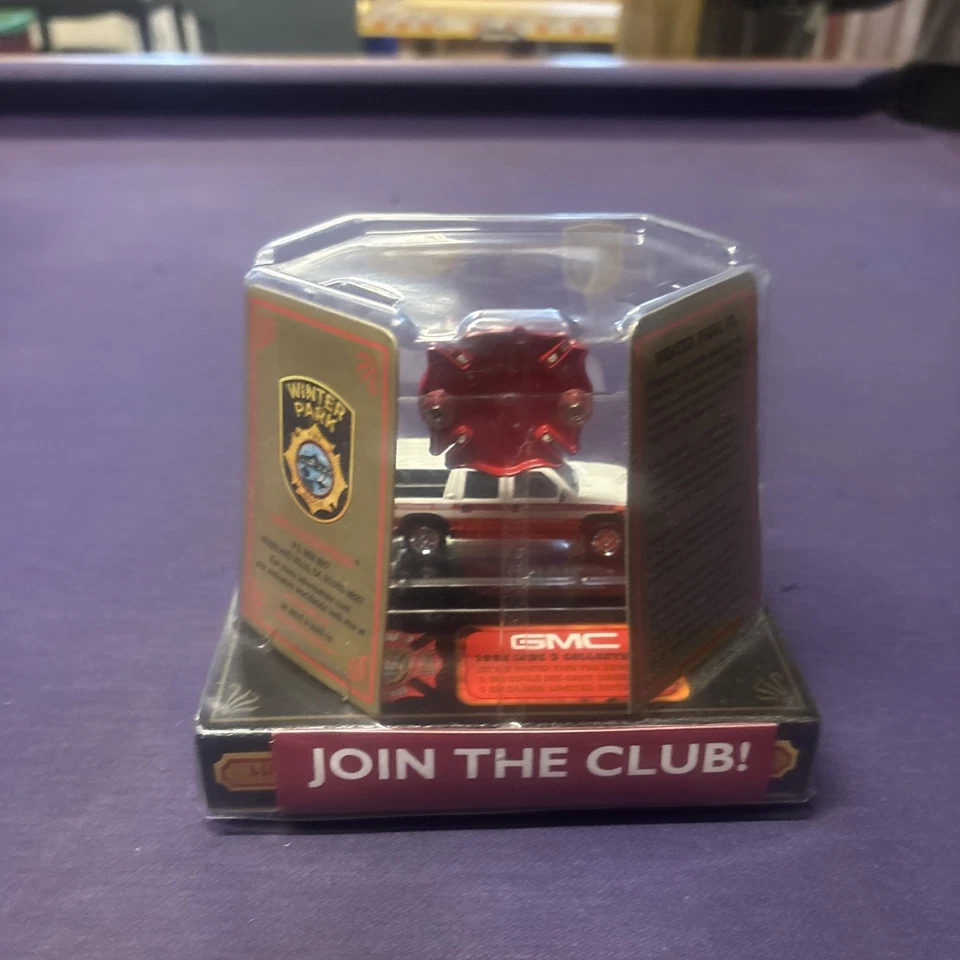 CODE 3 Collectibles Winter Park,Fl. BATALLION CHIEF Chevy SUBURBAN B-61 New - Image 3 of 4