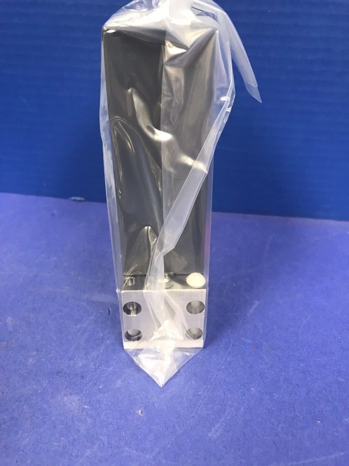 Controlador de flujo másico Tylan 2979 MFC HE, 5000 SCCM, montaje en bloque, Rfrb Foto 3 de 4