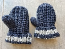 BABY GAP Navy Cable Knit Fleece Lined Mittens Gloves Boys Toddler S/M 2-3Y Warm