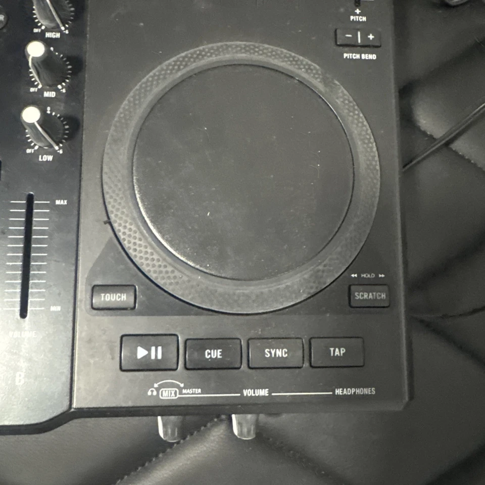 Stanton SCS.4DJ Digital DJ Mix Station  - Image 4 of 4