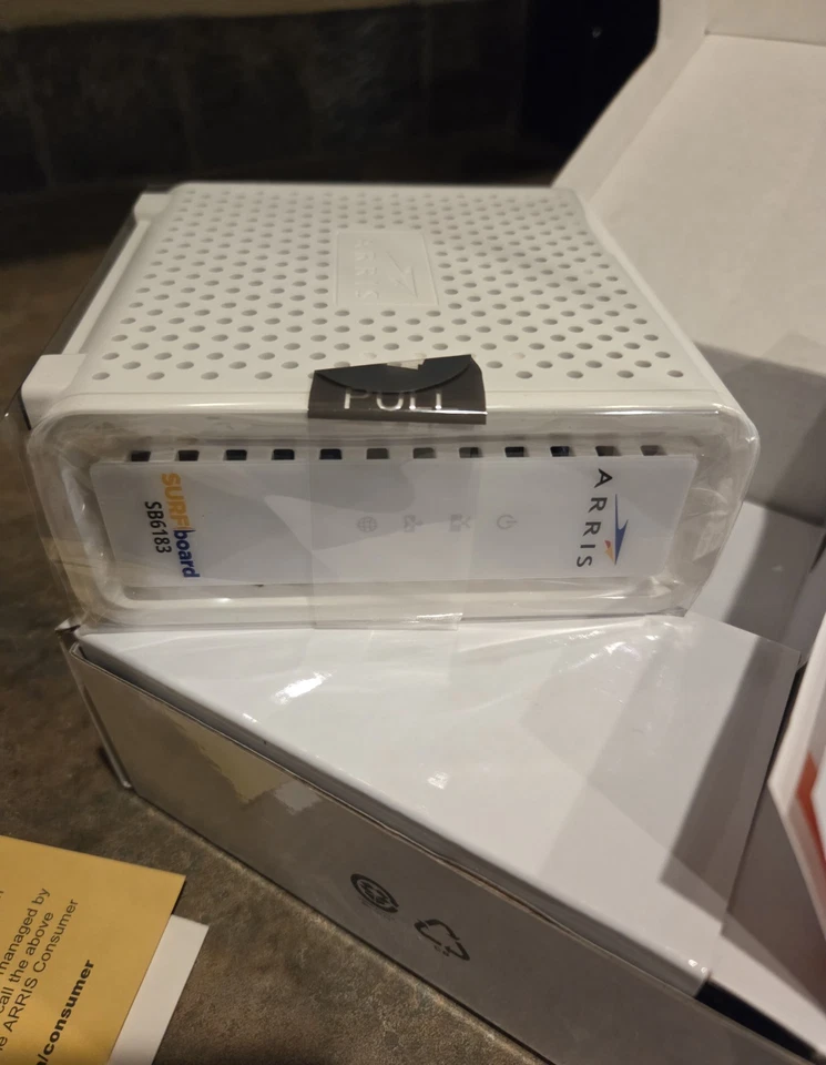 Arris Surfboard Cable Modem SB6183 (686Mbps Download, 16x4 Channels, High Speed) - Image 4 of 4