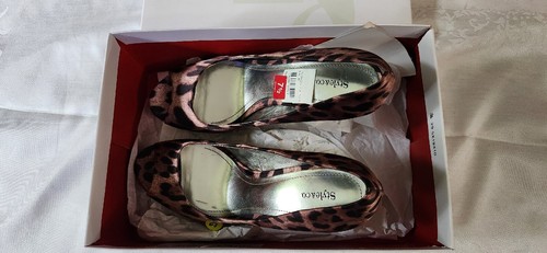 Style & Co Women's Celine Leopard Print Shoes Sz 7.5 Heels - Picture 3 of 10