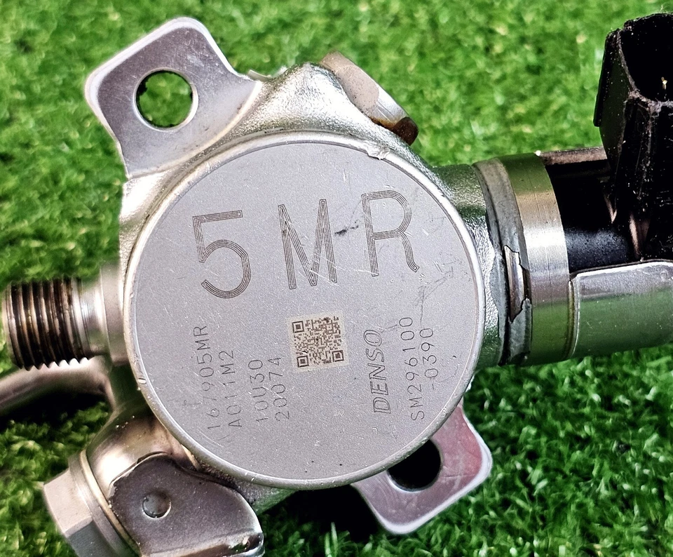 Bomba de combustible de alta presión Acura MDX 2014-2019 OEM JDM usada 167905MRA01 Foto 2 de 4