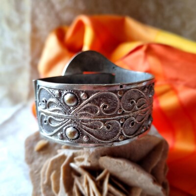 Bracelet Art Déco En Pierre Jaune Et Plaqué Argent, Forme Ceinture - Dimensions 60x50mm