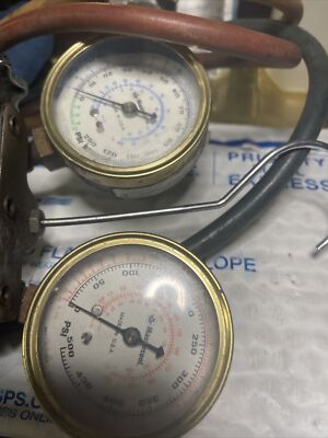 Mastercool A/C  HVAC-R Manifold with Charging Hoses for 12 -22
