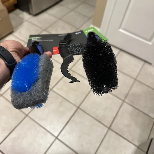 EVO BWB-1 Bike Wash Brush - Thumbnail 2