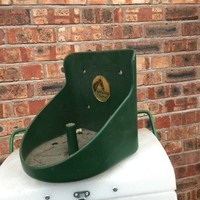 Plastic Salt Lick Holder Large Green Round Ex Display Plastic Salt Lick Holder Large Green Round Ex Display
