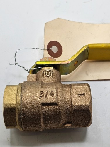 Milwaukee Valve 3/4" Full Port Lead Free Brass Ball Valve 600 WOG FNPT - Picture 3 of 5