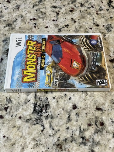 Monster 4x4: World Circuit Nintendo Wii Monster Truck Game - Complete w/ Manual - Picture 2 of 7