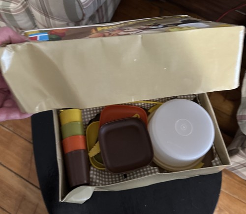 1980 Vintage Tupperware Toys 10 pc Mini Party Set w/box Never Used w/HTF Server - Picture 23 of 24