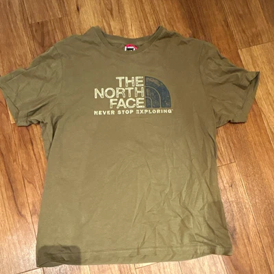 Camiseta manga corta cuello redondo con logotipo gráfico caqui de The North Face para hombre talla M - Imagen 1 de 4