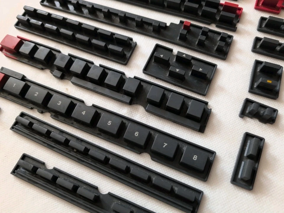 Yamaha PSR 5700 Keyboard - Buttons Set - Image 2 of 4