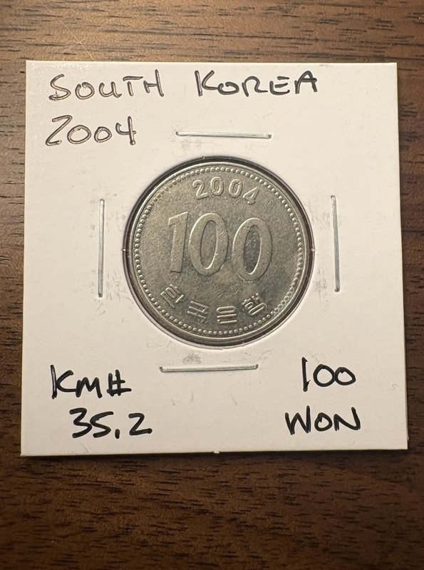 2004 South Korea 100 Won Admiral Yi Sun-sin MINT CONDITION Copper Nickel