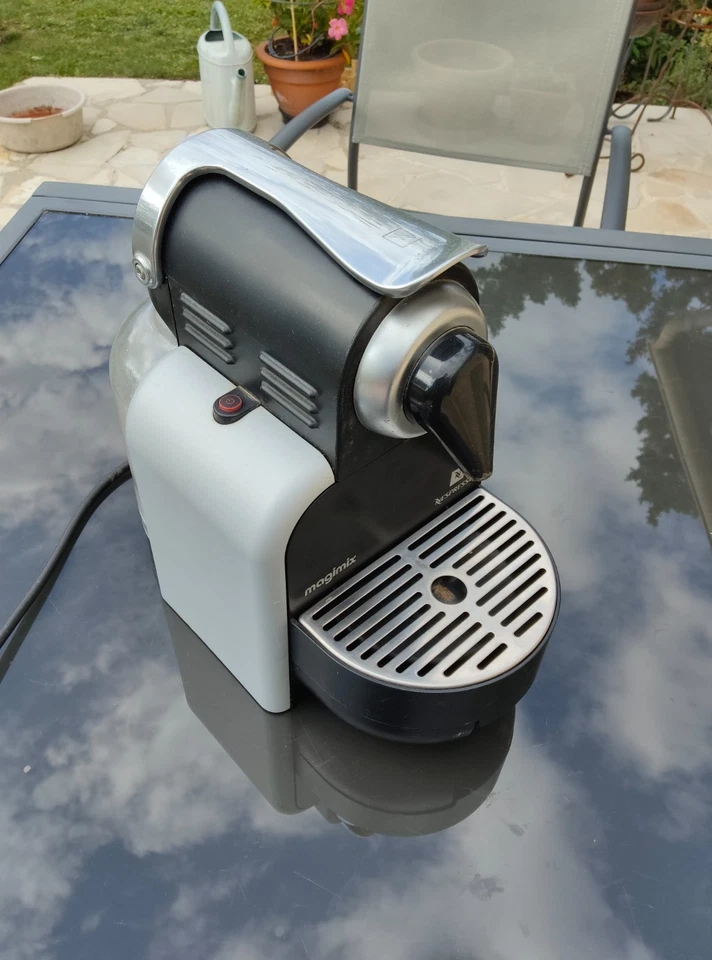 Accessoires cafetière NESPRESSO MAGIMIX M 100 pour pieces vendues séparément - Photo 2/4
