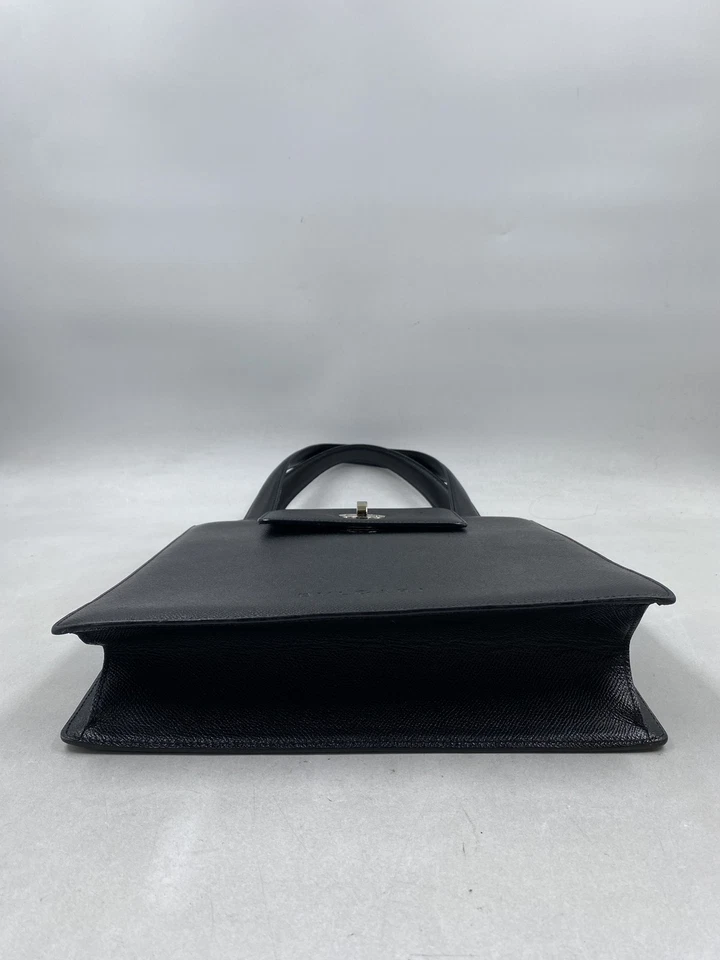 Bolso con asa superior de cuero negro Bvlgari Foto 3 de 4