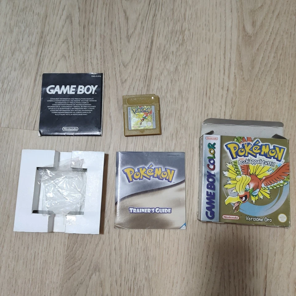 Nintendo Game Boy Color Pokémon Versione Oro Con Scatola Originale - Immagine 2 di 4