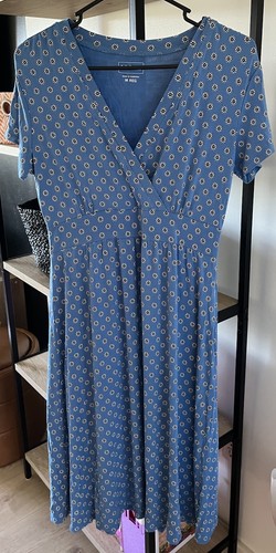 Vestido LL Bean para mujer talla mediana azul floral línea A verano tejido cuello en V elástico - Imagen 1 de 3