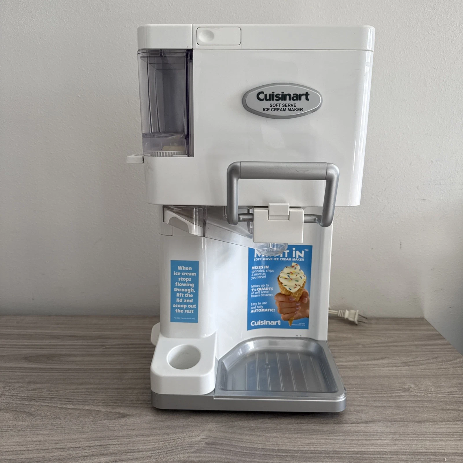 Cuisinart ICE-45 Mix It In Soft Serve 1.5 Quart Ice Cream Maker White TESTED
Opens in a new window o