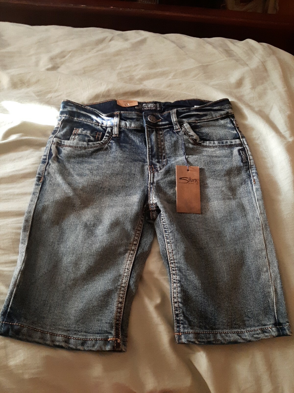 Picture 1 of 5