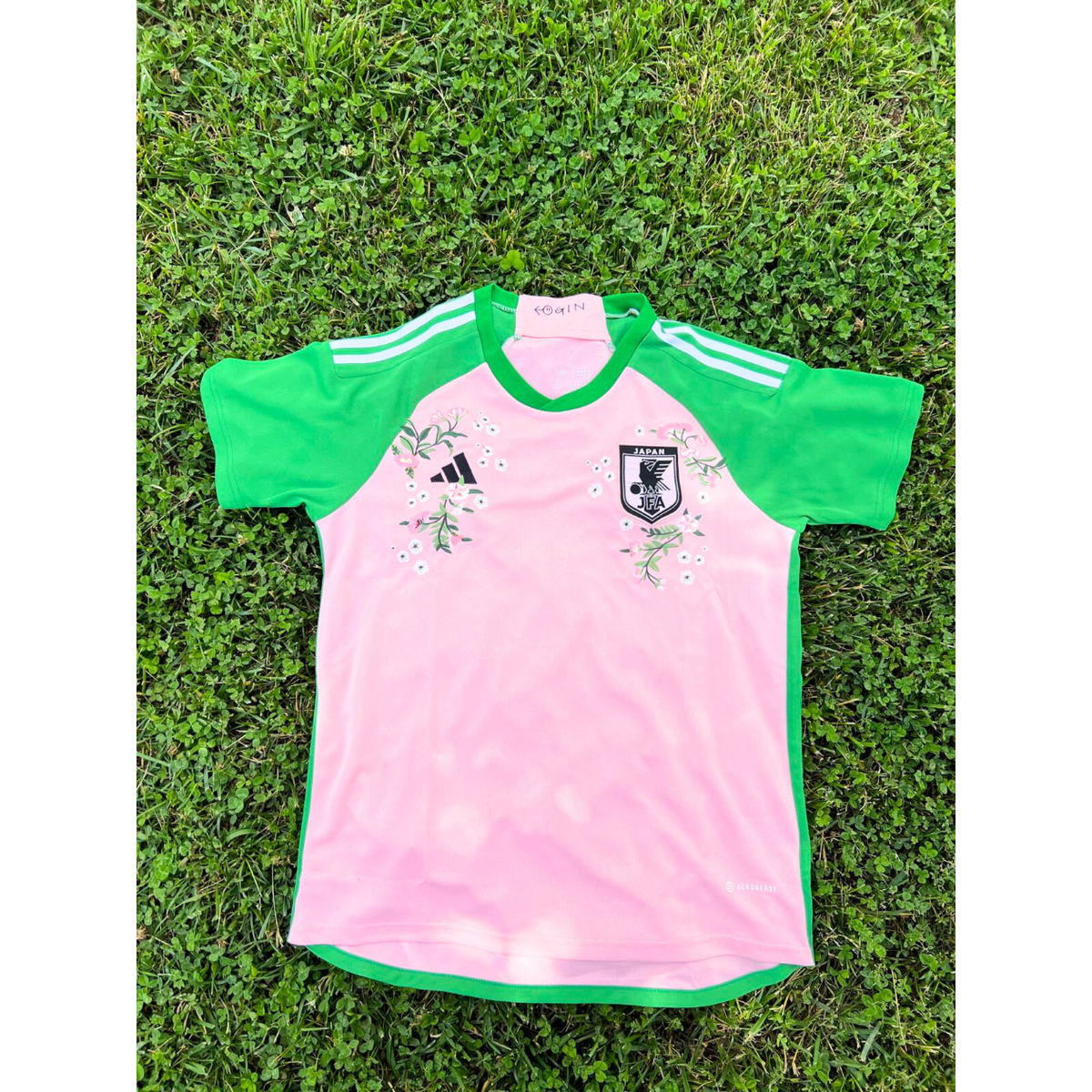 🌸⚽JAPAN X NIGO CUSTOM CHERRY BLOSSOM EMBROIDERY ADIDAS SOCCER