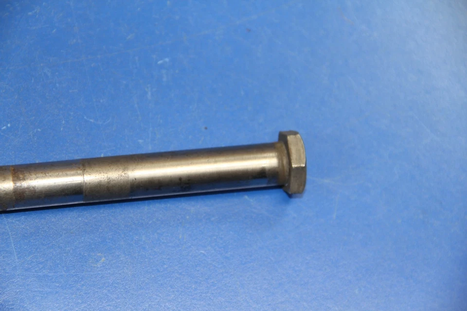 Yamaha TY350 1985 85-86 Trails 350 basculante perno brazo oscilante eje 5X4-22141-01-00 Foto 2 de 3