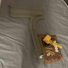 TYCO US1 GENERAL Slot Car Accessory Construction Crane Stop Sign Barrels Track
