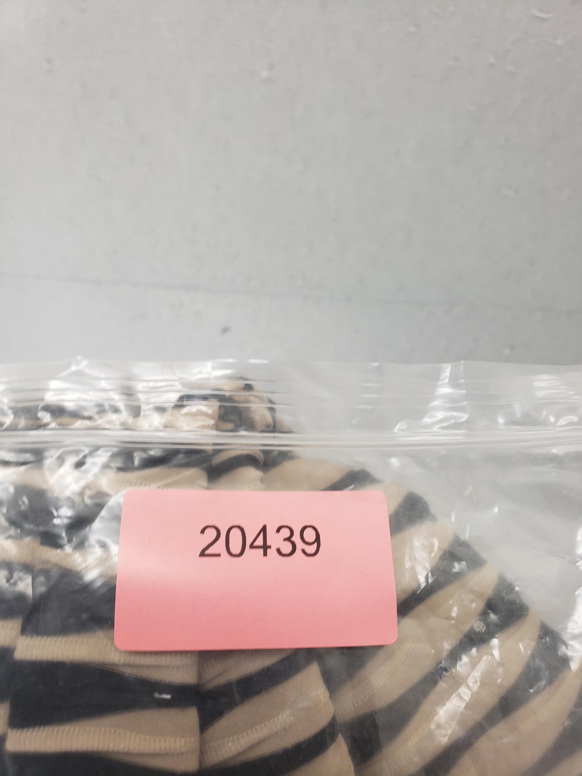 Shelby & Palmer Dress Womens 16 Black Beige Stripe Ruched Knee Length 3/4 Sleeve