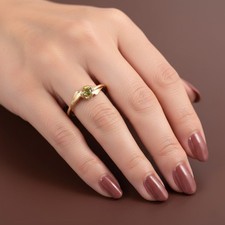 Natural Peridot Gemstone Solitaire Round Cut Women Ring in 925 Sterling silver.