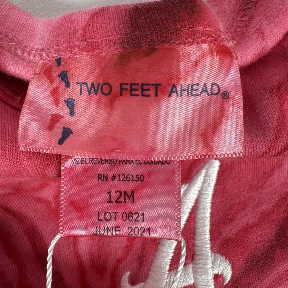 Body Two Feet Ahead UNIV OF ALABAMA Carmesí Marea Butt Volantes 12 M Tie Dye Foto 3 de 4