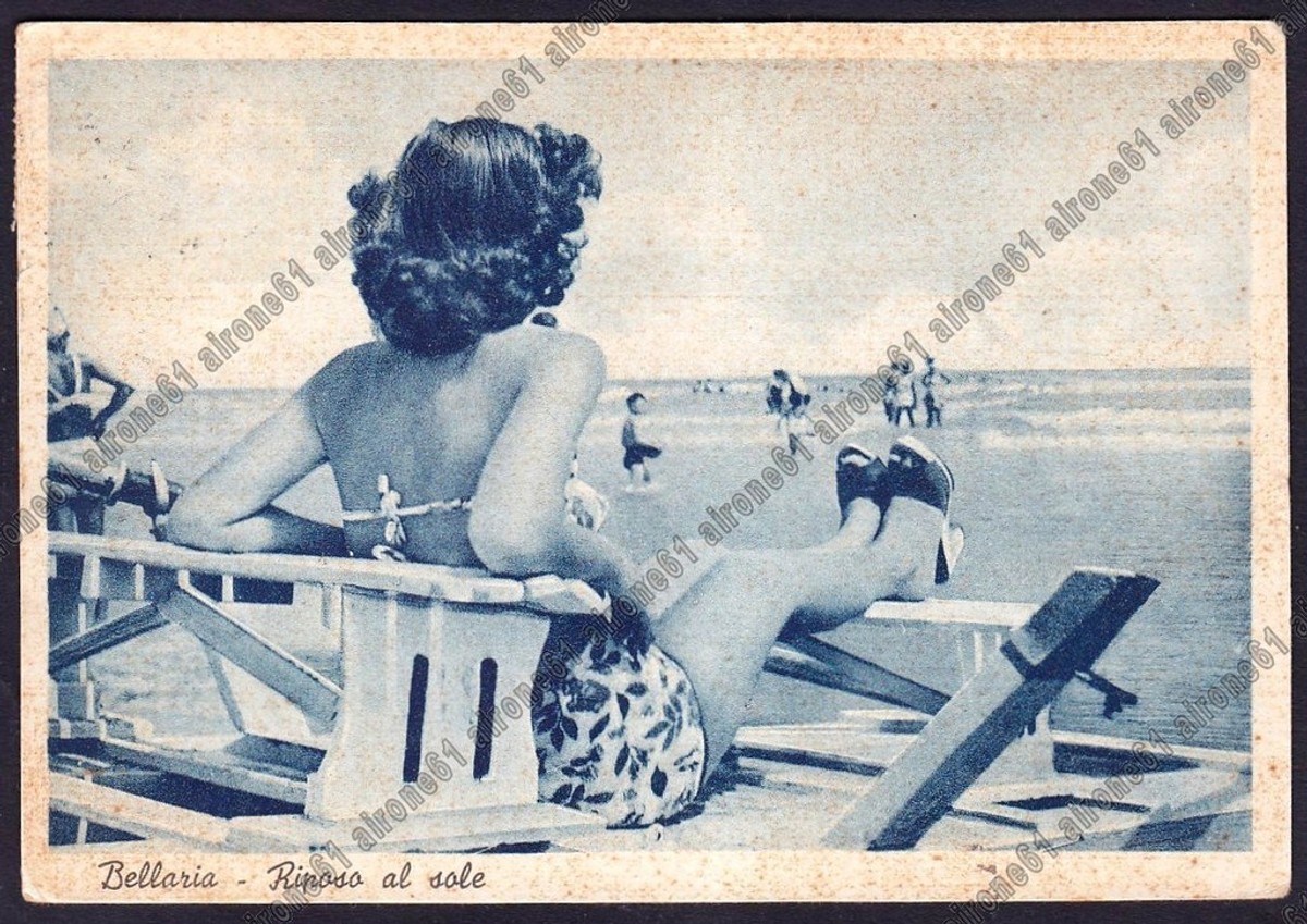 RIMINI BELLARIA IGEA MARINA 69 DONNA in COSTUME DA BAGNO Cartolina viagg. 1951