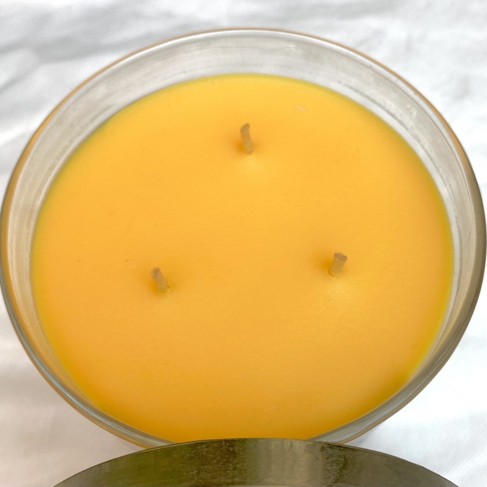 Discontinued Bath&Body Works ISTANBUL SPARKLING AMBER 3Wick Candle