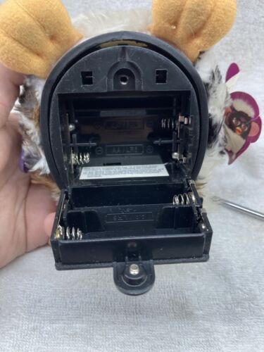 Vintage 1999 Tiger Electronics Furby 70-800 Snow Leopard Brown Eyes Box UNTESTED - Picture 13 of 24