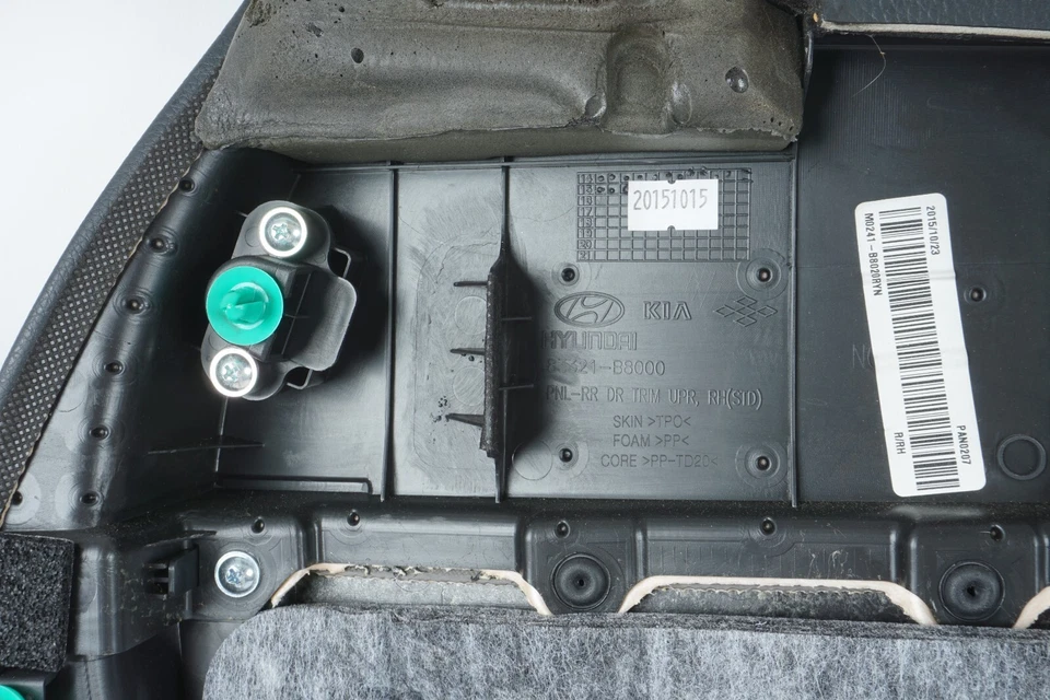 HYUNDAI SANTA FE 2013-2016 panel puerta lateral del pasajero trasero derecho OEM Foto 3 de 3