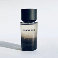 Kenneth Cole Eau de Toilette EDT Spray Travel sz Deluxe Sample 15ml / 0.5 fl oz