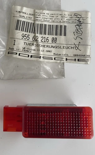 Underdoor light 95563221600 Porsche Cayenne 955 NOS #1312 - Picture 1 of 2