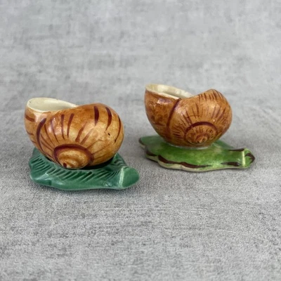 2 escargots de Bourgogne en céramique , tampon Auxerre idéal saleron salière - Photo 1/4