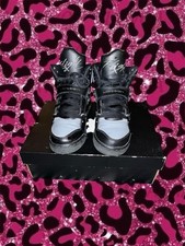 2010s Black and grey Jordan Flight high top shoes