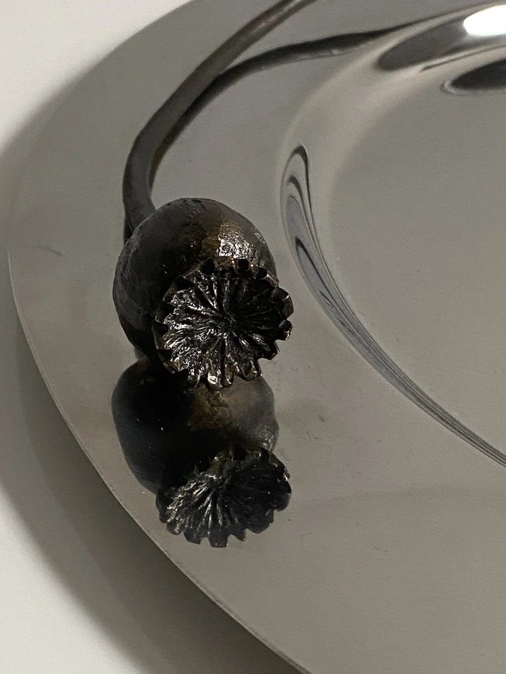 Plato para servir granada de plata Michael Aram Foto 3 de 4