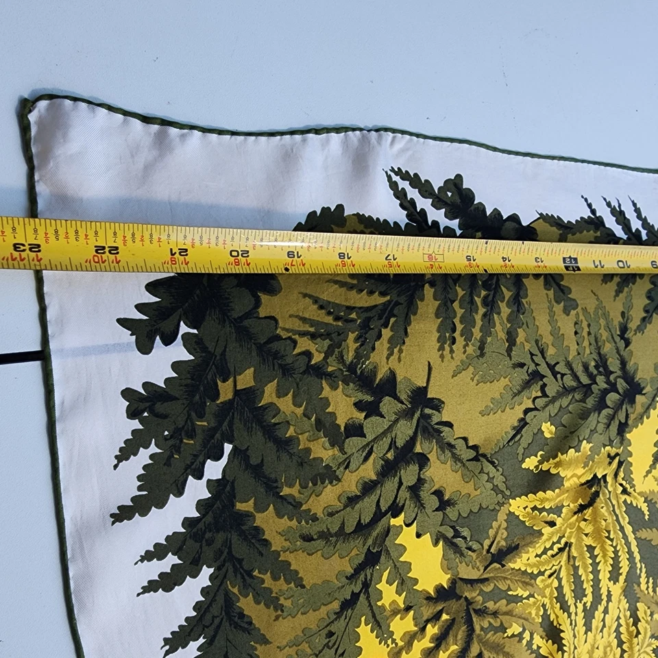 "Bufanda de seda vintage hojas de otoño helechos estampado verde marfil 23"" cuadrada" Foto 3 de 4