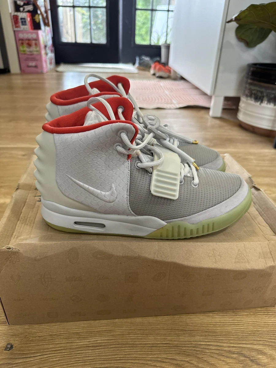 Nike Air Yeezy 2 NRG Pure Platinum | eBay display picture 3