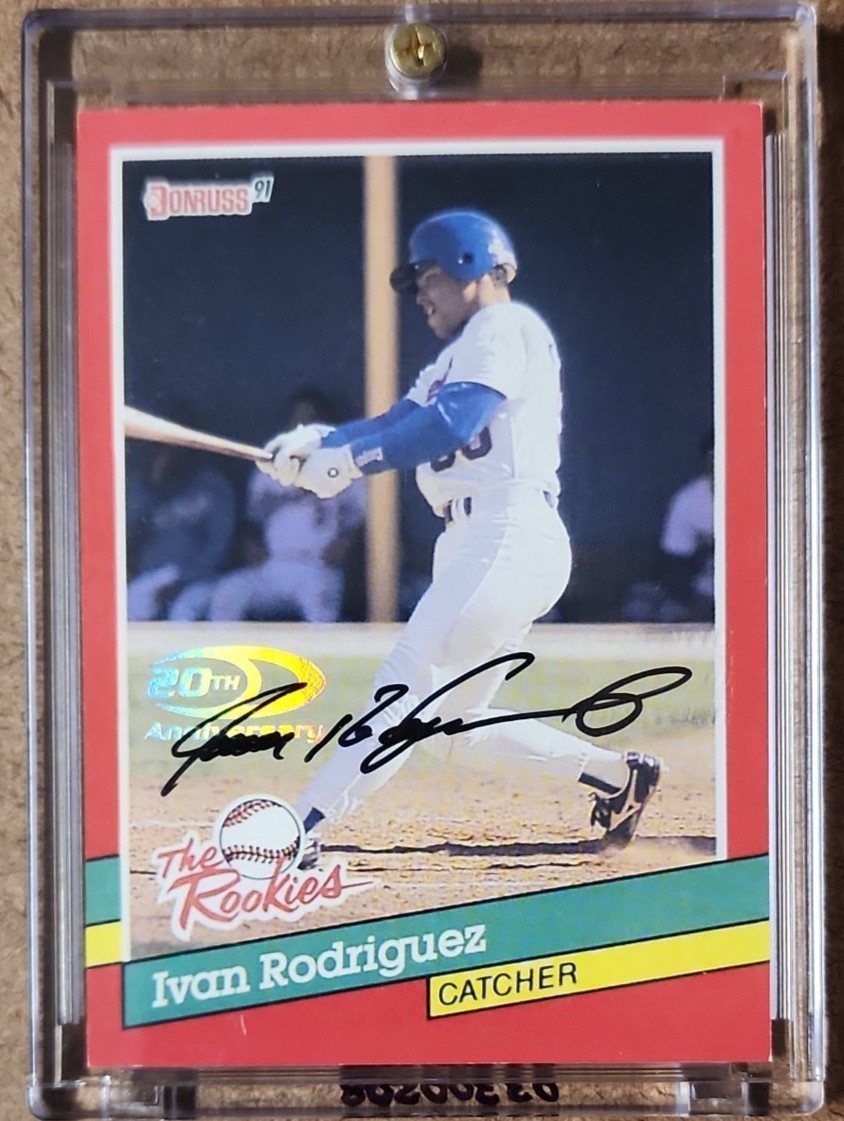 2001 Donruss Rookie Reprints Ivan Rodriguez #RR37 Signatures autograph auto HOF