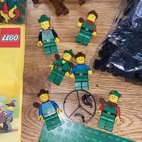 LEGO 6066 Castle Camouflaged Outpost Complete 1987 Forest-men New Black Plume