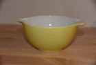 PYREX Yellow Cinderella Mixing Bowl 1.5 pt. 6 inches Nice Shape!