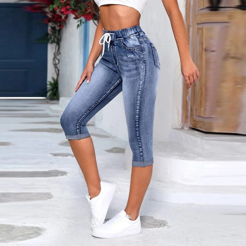 True Religion Women's Jennie Big T Mid Rise Capri Jeans | CoolSprings  Galleria