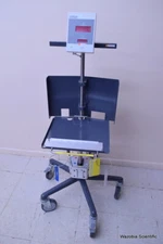 SMITH&NEPHEW HYSTEROSCOPIC FLUID MONITOR WITH STAND