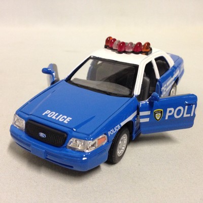 kinsmart ford crown victoria