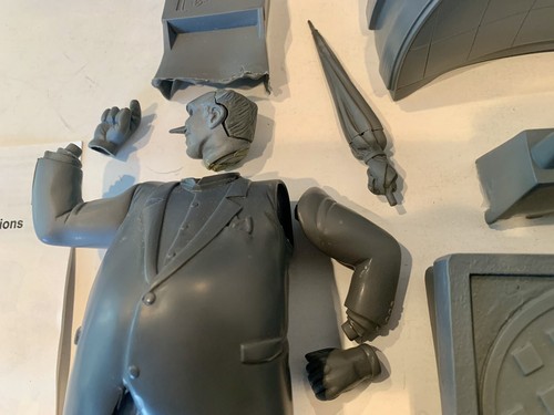 Horizon 1/8 The Penguin Vinyl Model Kit From Batman - Picture 14 of 18